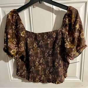 Floral Puff Sleeve Smocked Crop Top